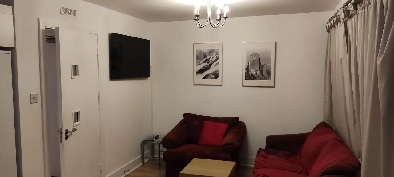 Double Bedroom In Santry Near Airport Dublin